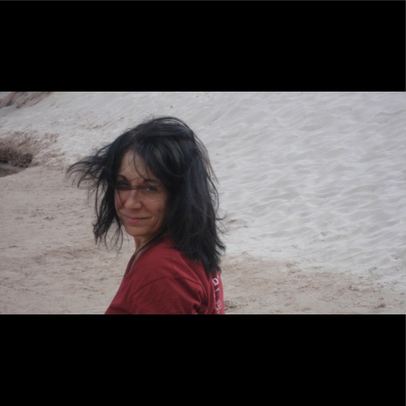 Meet your Posher, Christine - Picture 2 of 4